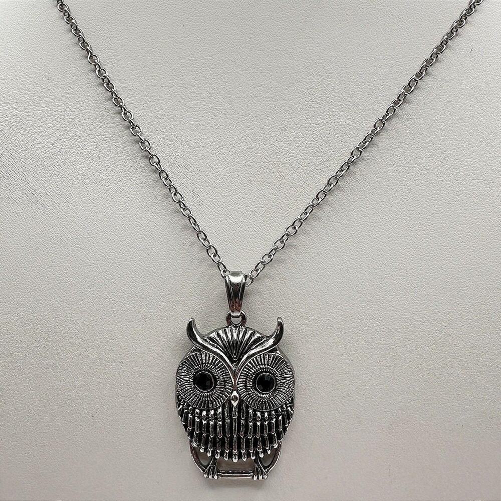 Vintage Y2K Silver Tone Owl Pendant Necklace Black Boho Women's Classic Jewelry